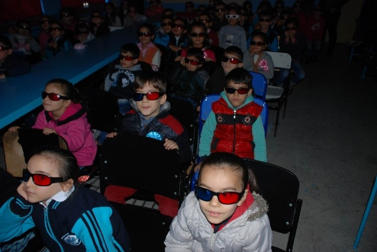 Dezavantajlı Çocuklar 3 Boyutlu Sinema ile Buluştu