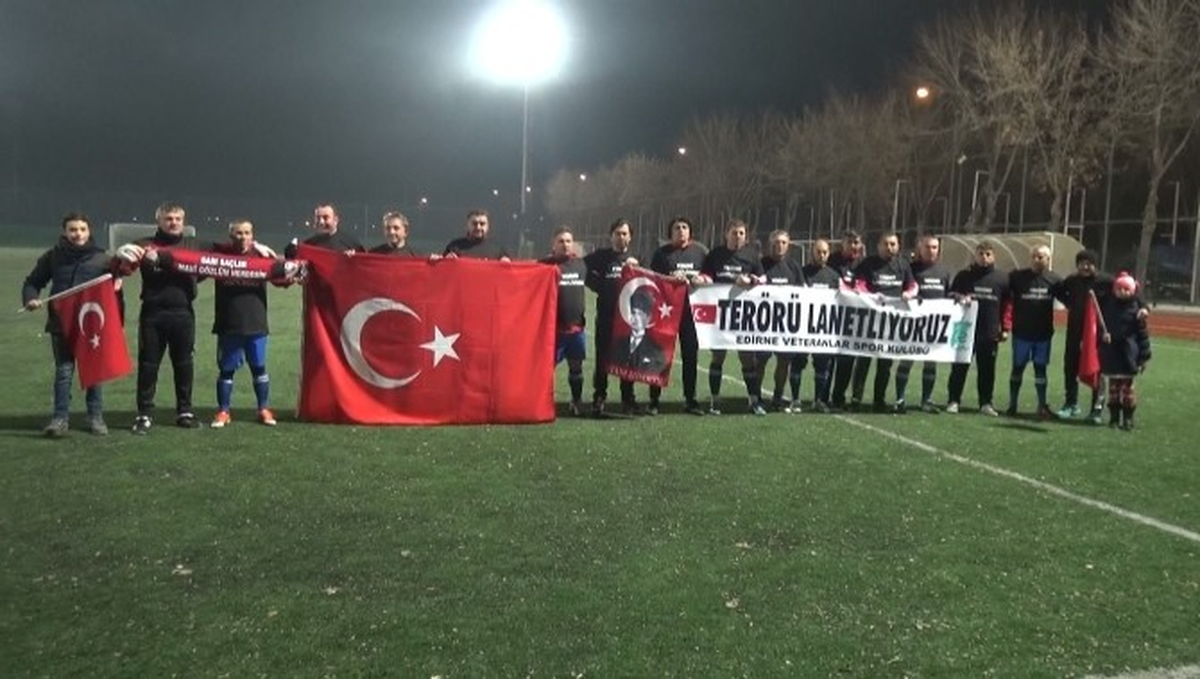 Edirne\'de Veteran Futbolcular Terörü Lanetledi