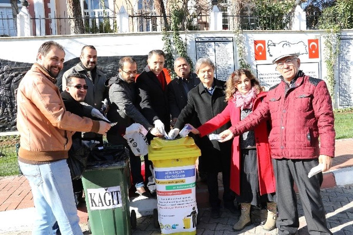 Ege\'de Atık İlaç Toplama Çalışması Başlatıldı