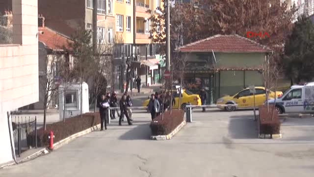 Eskişehir Kasa Hırsızlarını Güvenlik Kamerası Ele Verdi