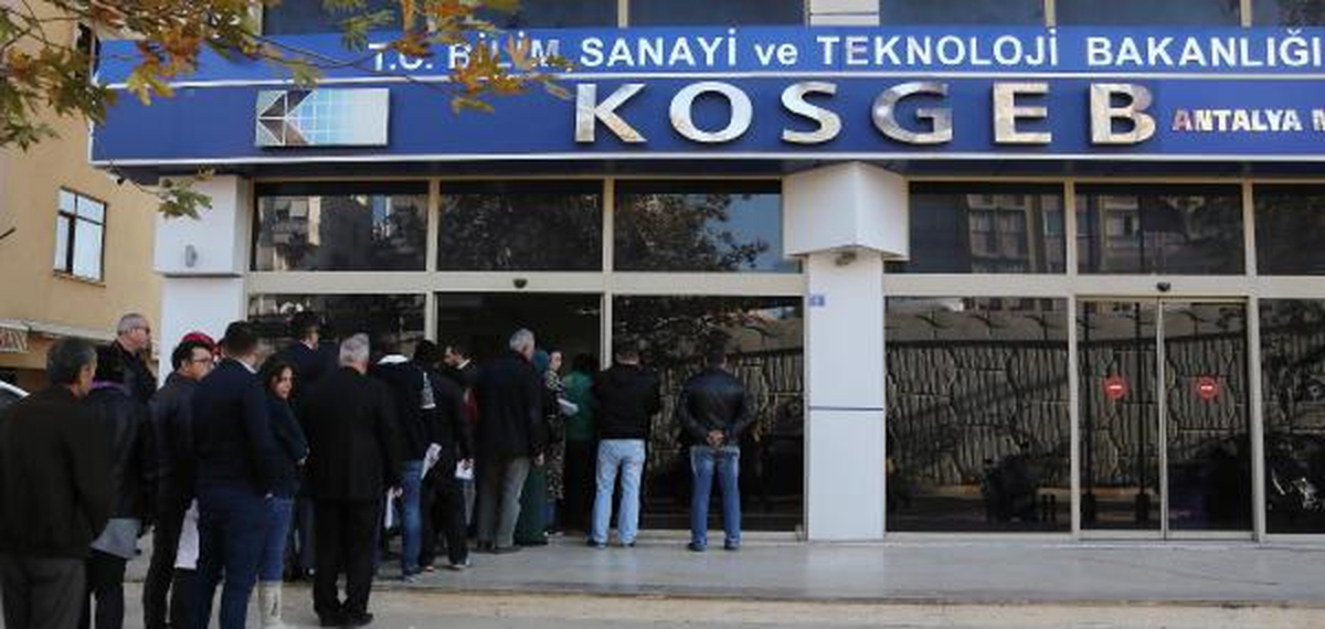 Faizsiz Krediyi Duyan Kosgeb\'e Koştu