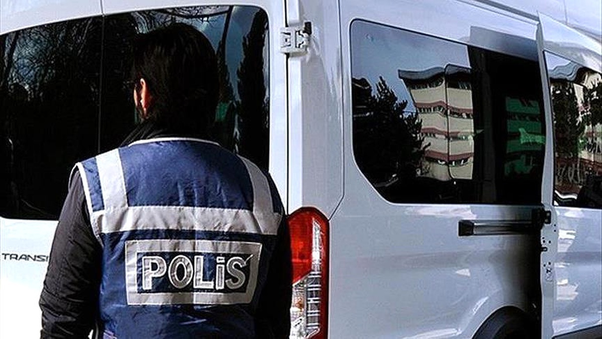 Fetö/pdy \'Nin Emniyet Yapılanmasına İstanbul Merkezli 8 İlde Operasyon
