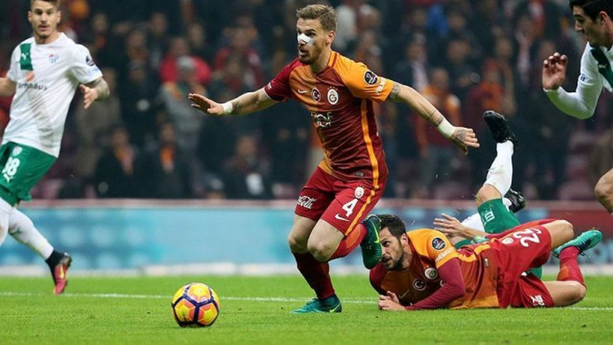 Galatasaray\'da Serdar Aziz Şoku