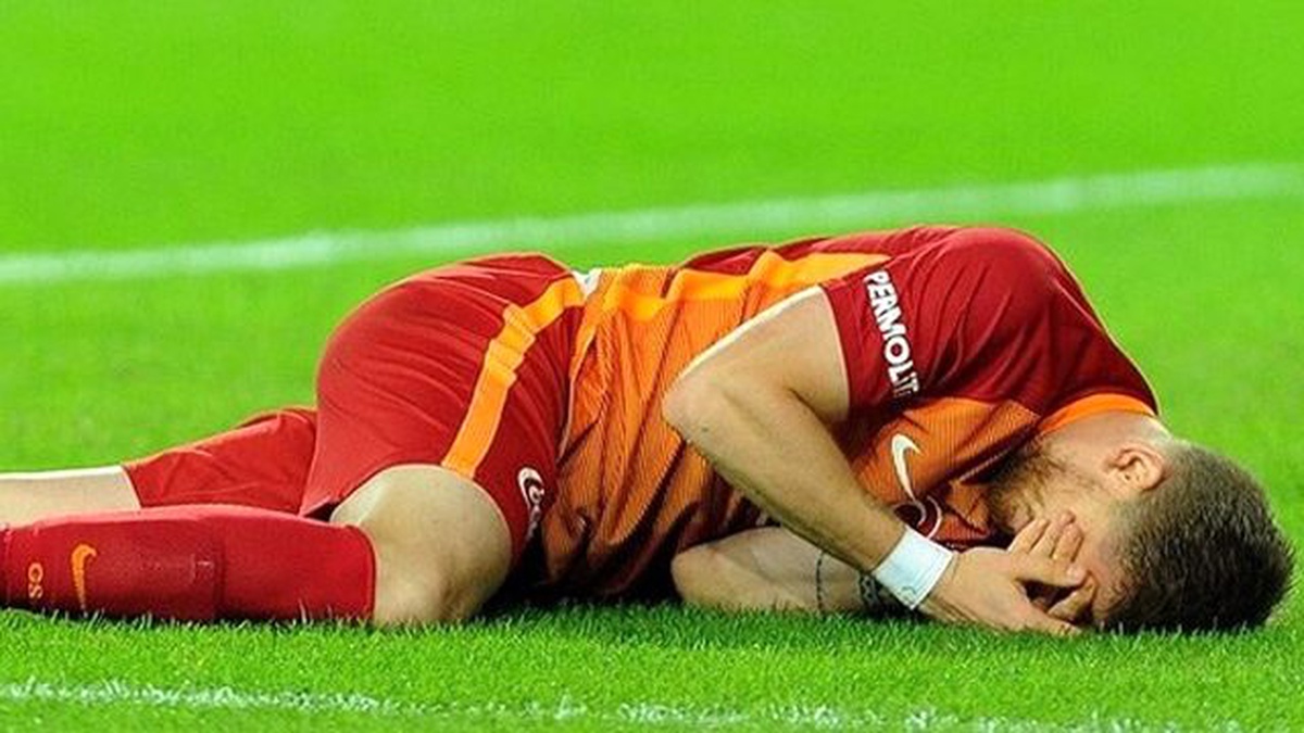Galatasaraylı Futbolcu Serdar Aziz Sezonu Kapattı