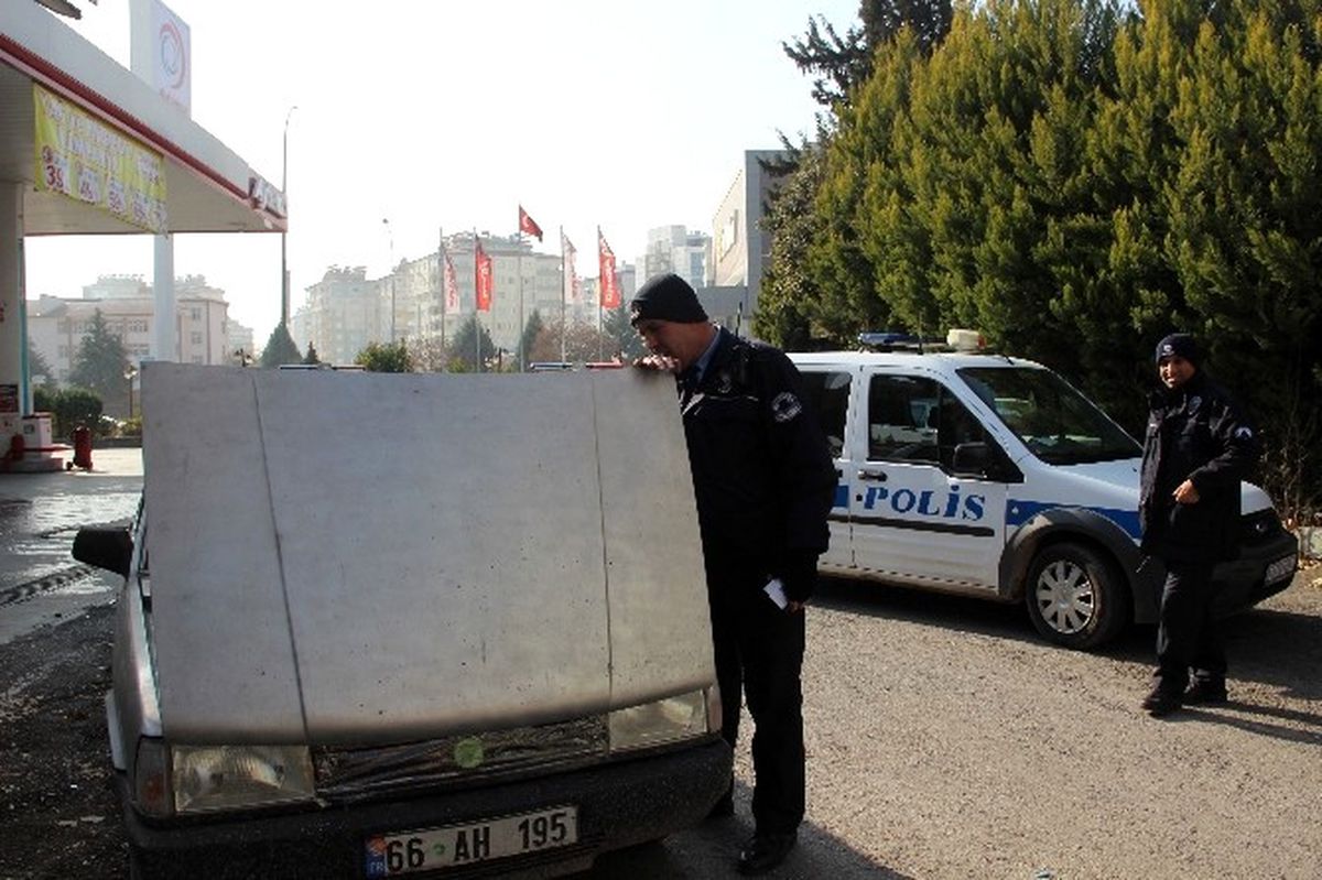 Gaziantep\'te Bomba Yüklü Araç Alarmı