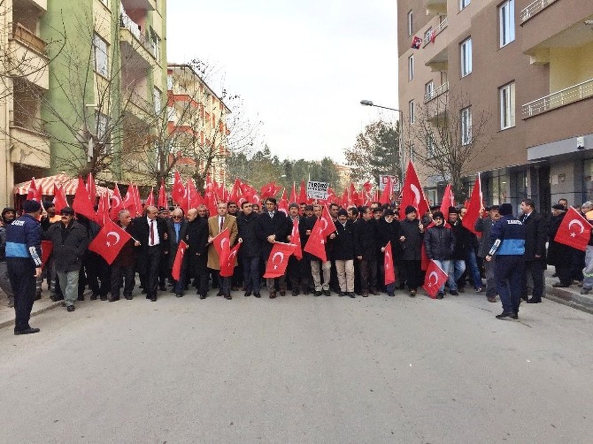 Giresun\'da 5 Siyasi Partiden "Tek Ses Giresun, Tek Vücut Giresun" Yürüyüşüne Davet