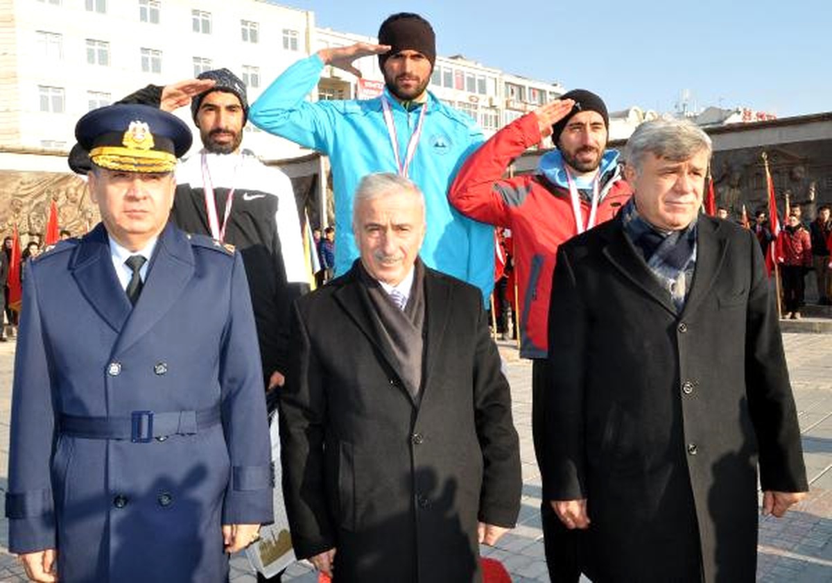 Kayseri\'de Atatürk Koşusunu Süleyman Bekmezci Kazandı