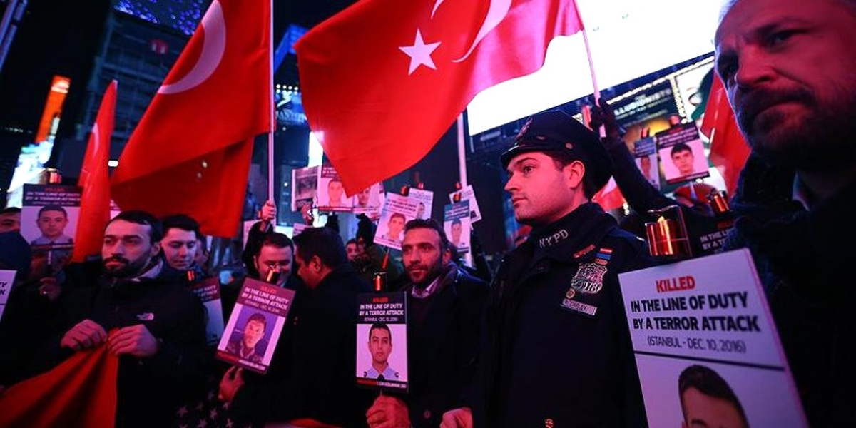 Kayseri ve İstanbul Şehitleri New York\'ta Dualarla Anıldı