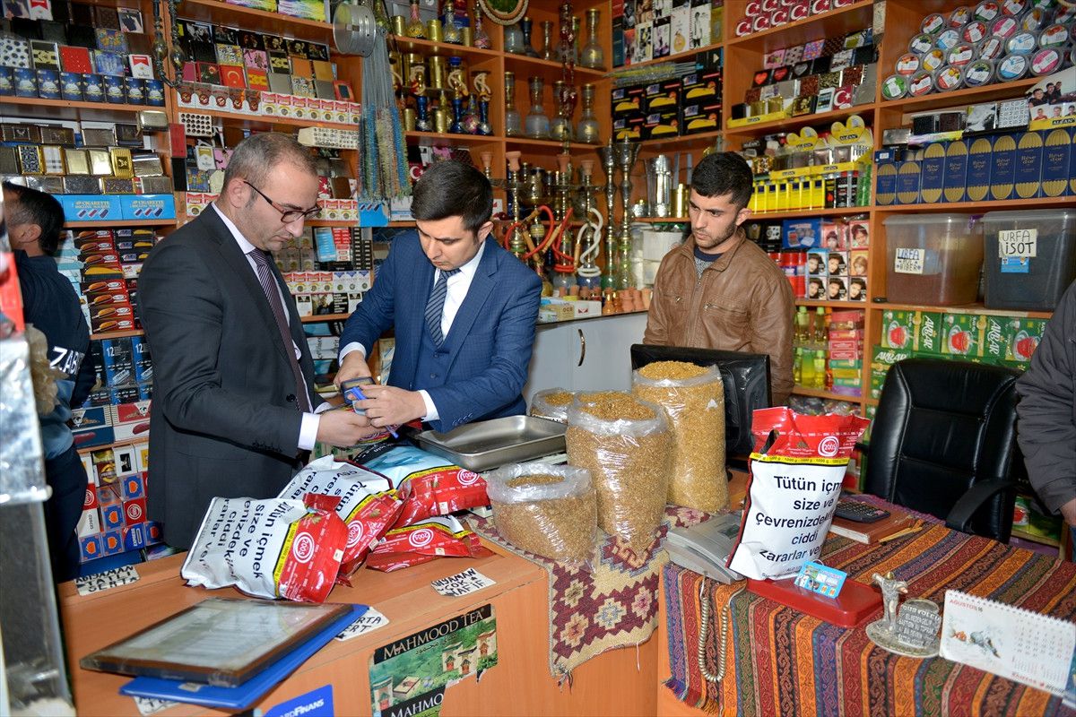 Kumluca\'da Kaçak Sigara ve Tütün Operasyonu