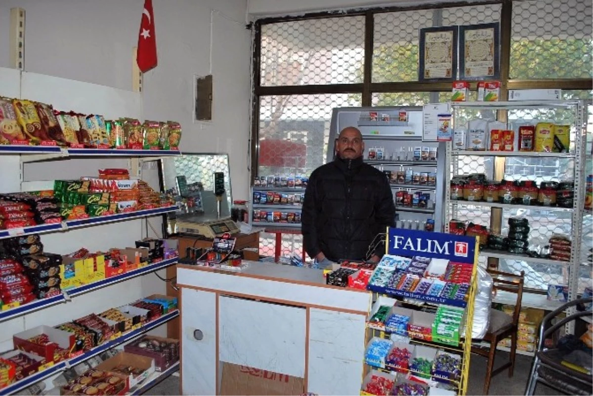 Manisa\'da Marketten Hırsızlık