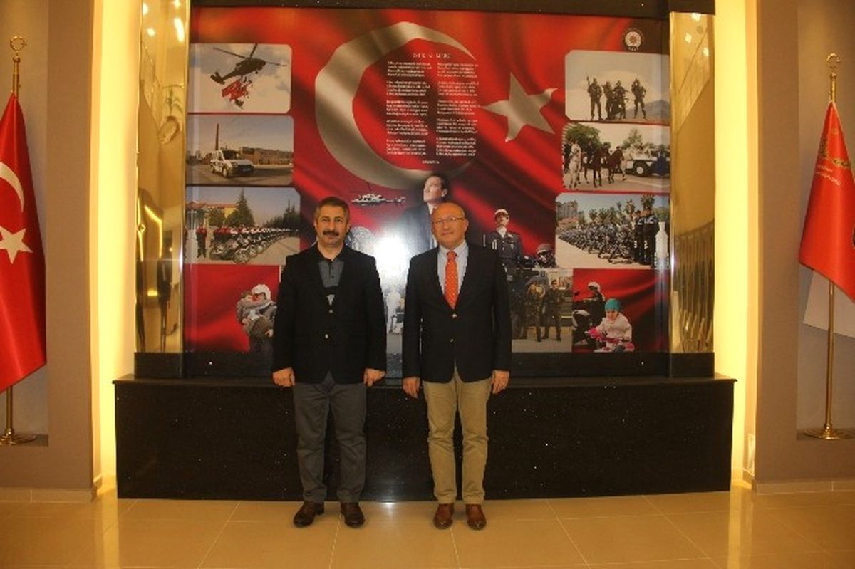 Milletvekili Utku Çakırözer\'den Emniyet Müdürü Engin Dinç\'e Taziye Ziyareti