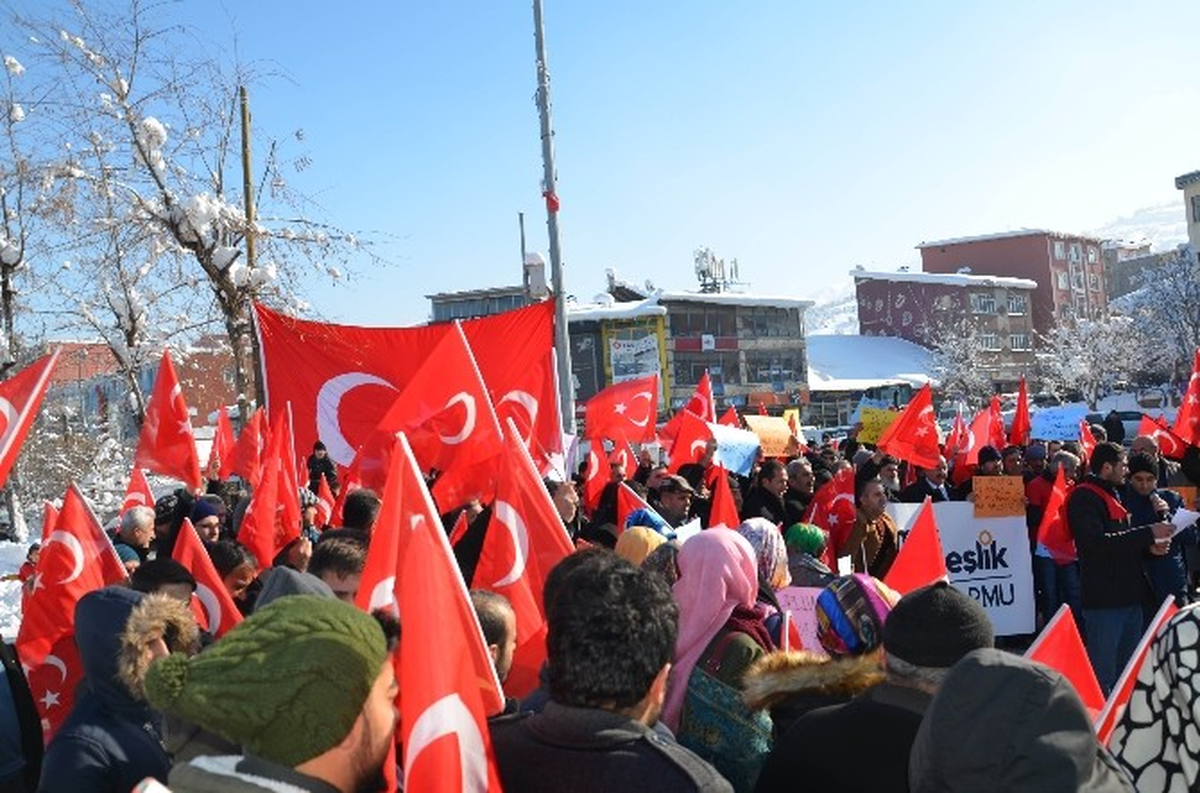 Muş\'ta Teröre Lanet
