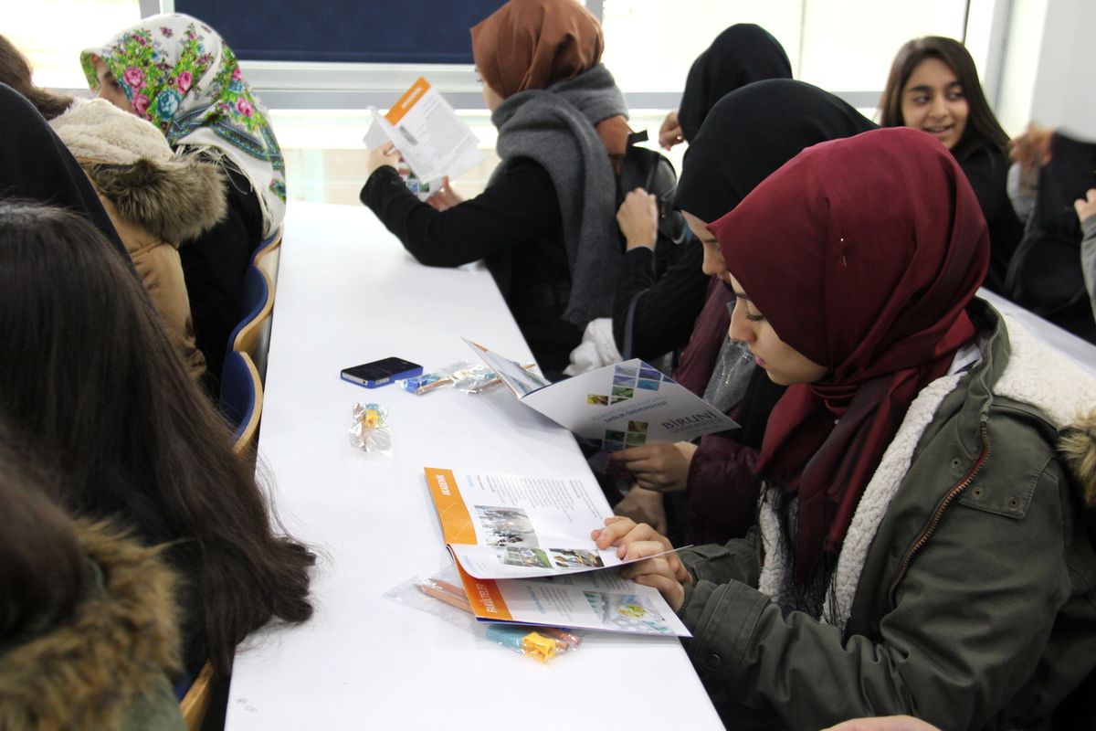 Prof. Dr. İzzet Tor: Her Birey Kendine Has Bir Şahıstır