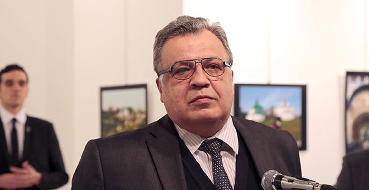 Rus Haber Ajansı: "Büyükelçi Karlov Yaşamını Yitirdi"