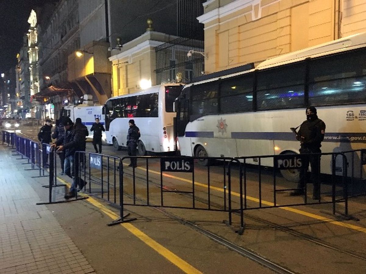 Rusya\'nın İstanbul Başkonsolosluğunda Özel Harekatlı Önlem