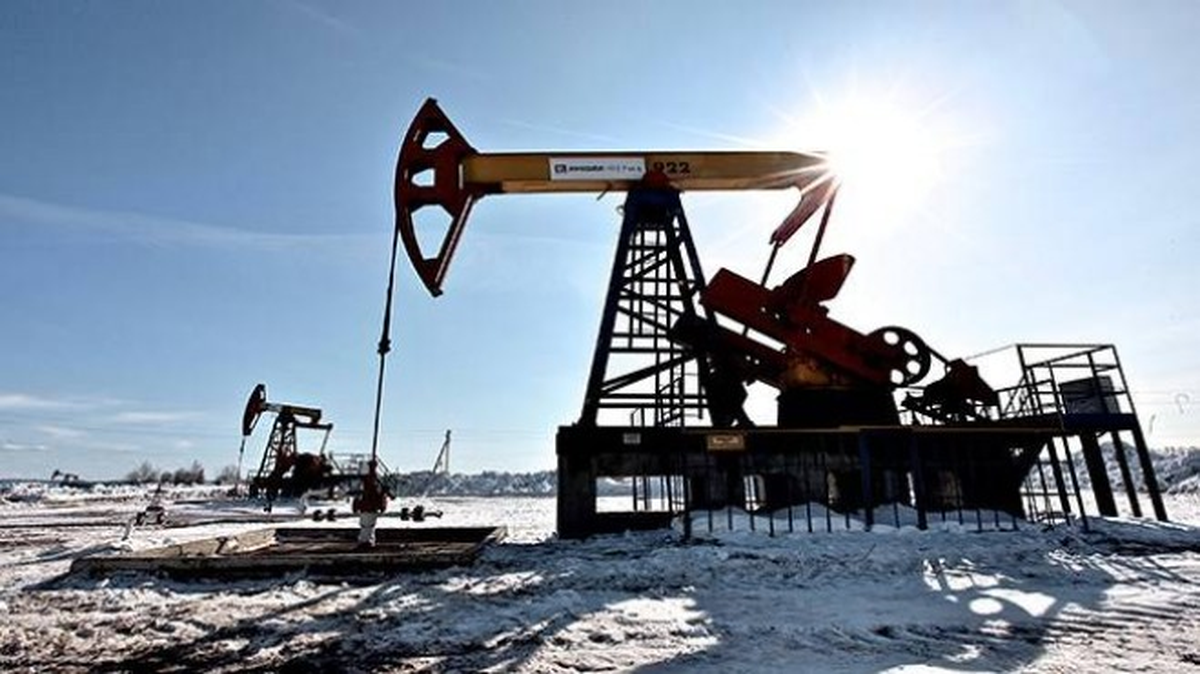 Rusya\'nın Petrol Üretimi Arttı, Doğalgaz Üretimi Azaldı