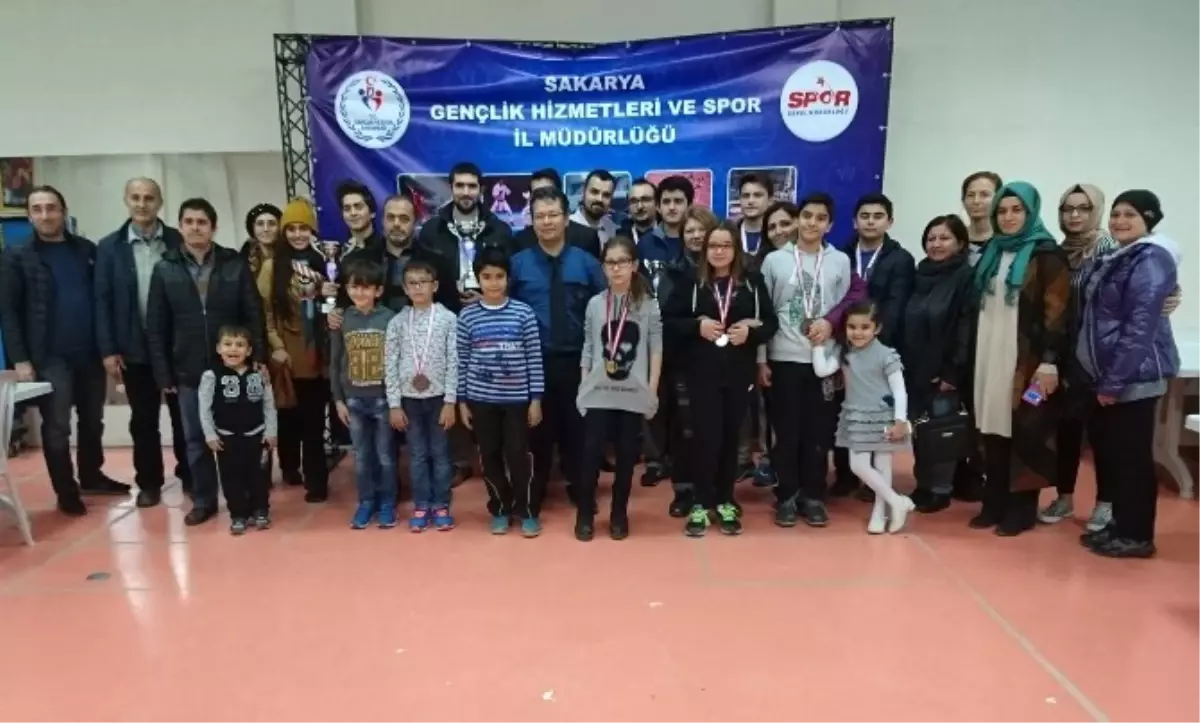 Sakarya\'nın En İyisi Kağıtsporlu Efe Mert