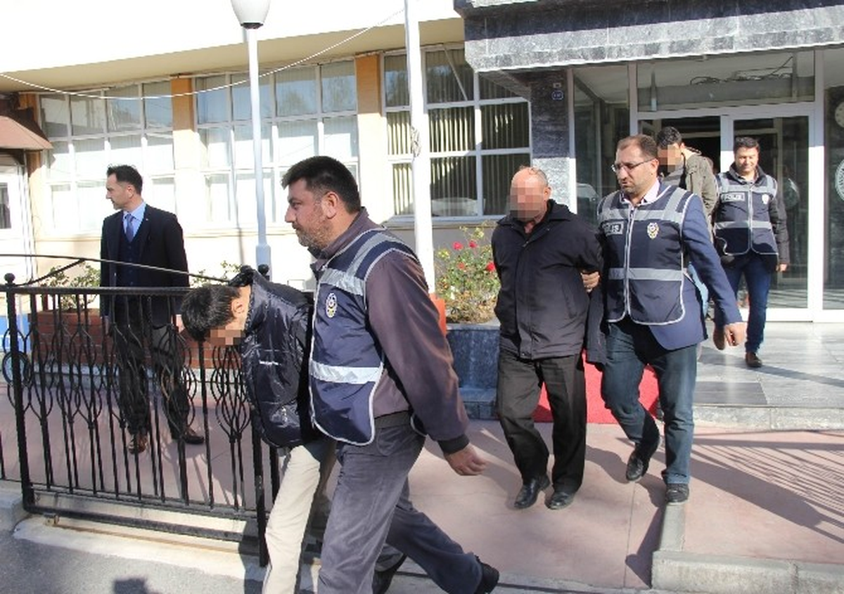 Samsun\'da Oto Hırsızlığı Şebekesi 10 Kişi Adliyeye Sevk Edildi