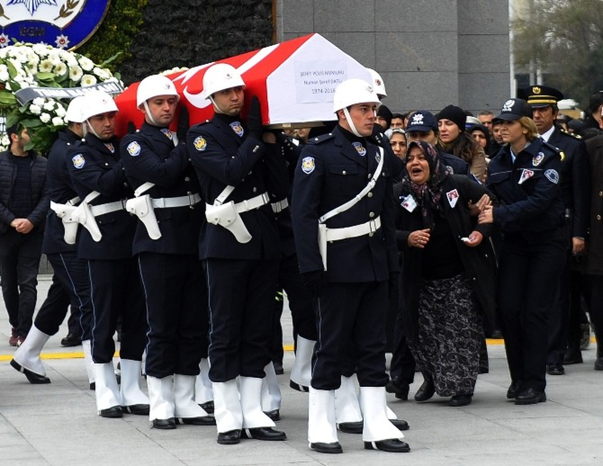 Şehit Polis Numan Şeref Datlı İçin Emniyet Müdürlüğü\'nde Tören Düzenlendi