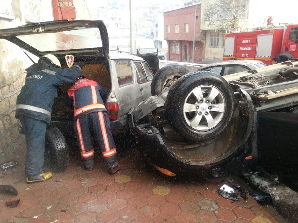 Siirt\'te 10 Ayrı Trafik Kazasında 16 Kişi Yaralandı