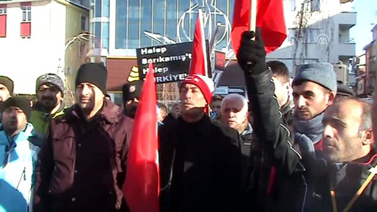 Türkiye ve Halep\'teki Saldırılara Protesto