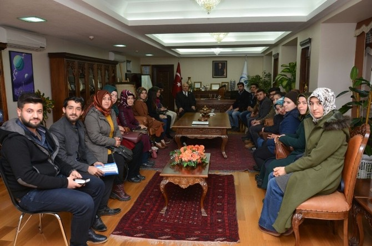 Üniak Rektör Gönüllü\'yü Ziyaret Etti