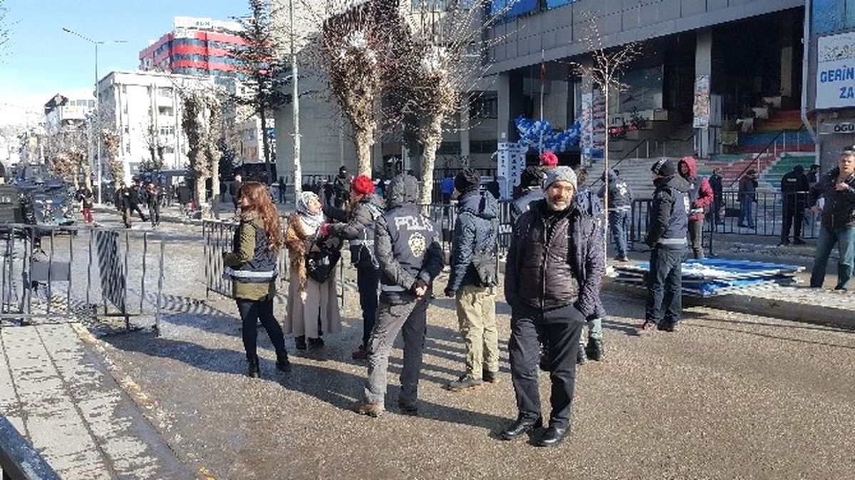 Van\'da \'Teröre Lanet\' Yürüyüşü
