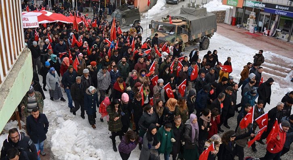 Yürüyüşte Halkı Kışkırtmaya Çalışan Bir Kişi Gözaltına Alındı