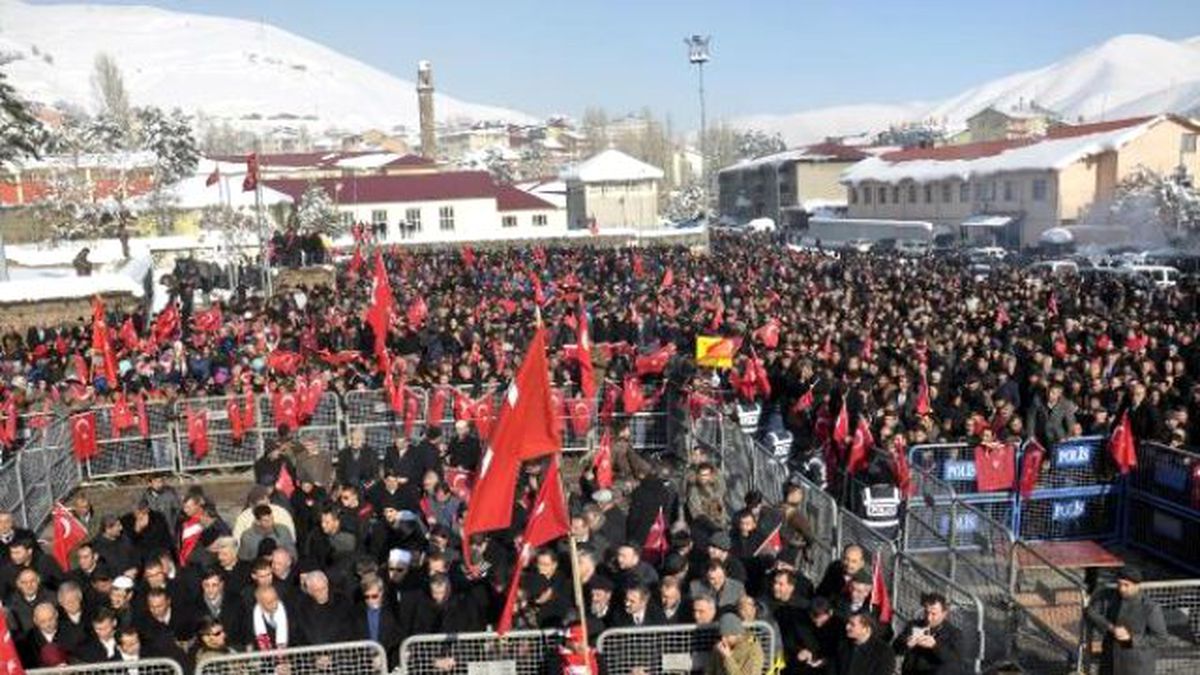 Bitlis\'te Milli Birlik Mitingine 10 Bin Kişi Katıldı