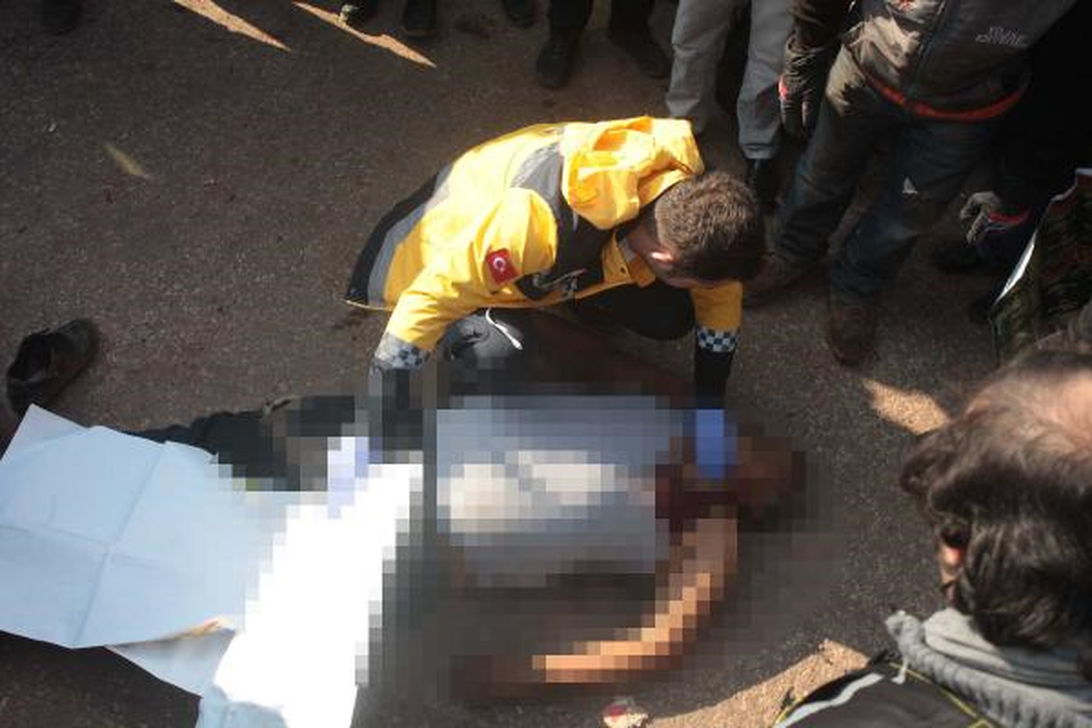 Çobanı Öldürüp Cesedini Sınır Kapısına Attılar