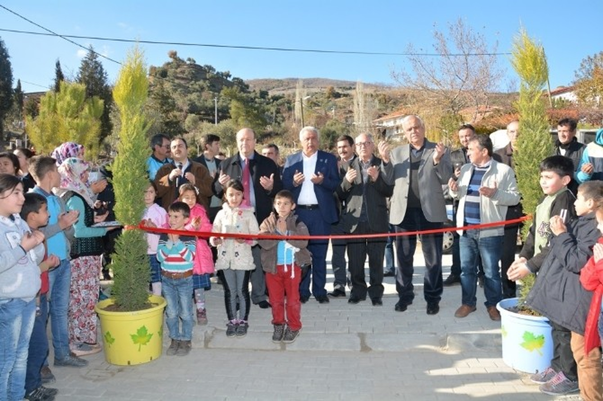 Eğrikavaklı Çocuklar Parklarını Başkan Amcaları ile Birlikte Açtı