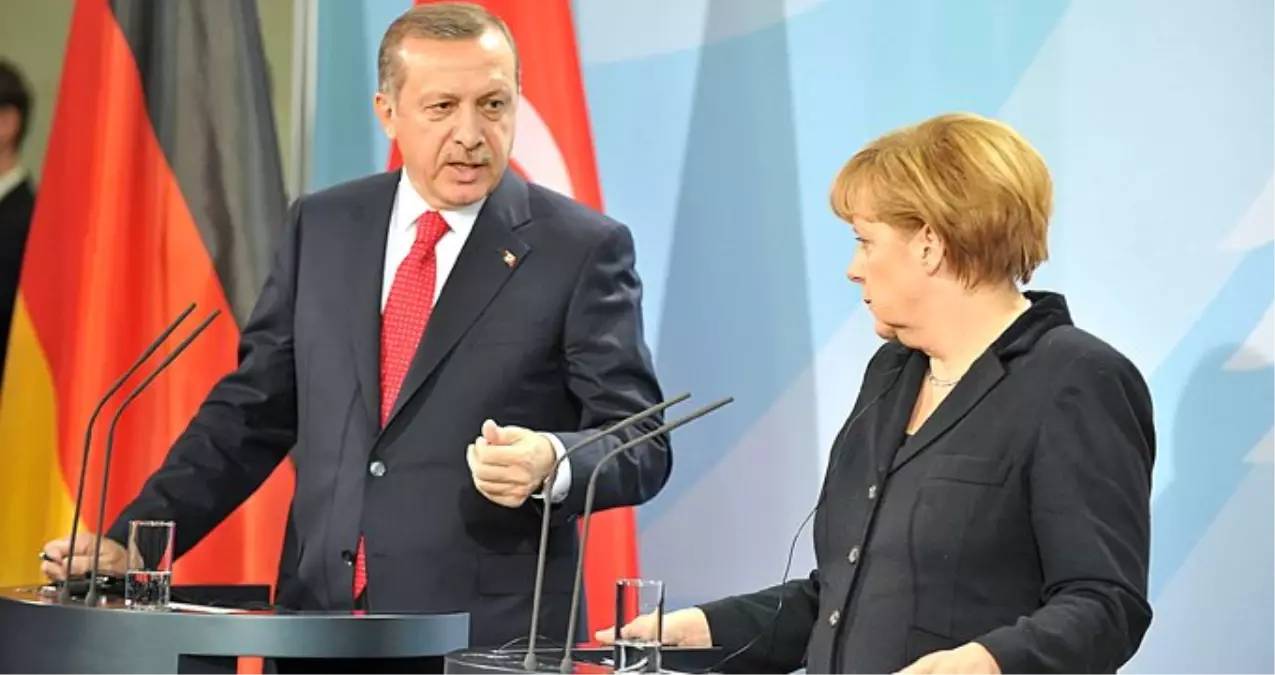 Erdoğan, Berlin\'deki Saldırı Nedeniyle Almanya Başbakanı Merkel\'i Aradı!