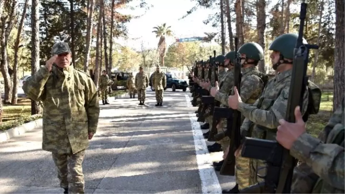 Genelkurmay Başkanı Orgeneral Akar, Kilis\'te