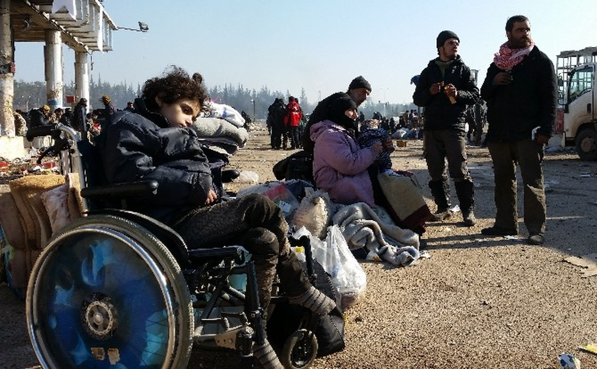 Halep\'te Tahliyeler Devam Ediyor