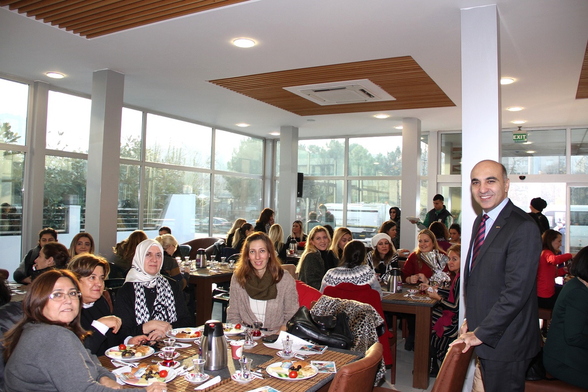 Kadın Girişimcilerden "7 Bölge 7.000 Çocuk " Kampanyasına Destek