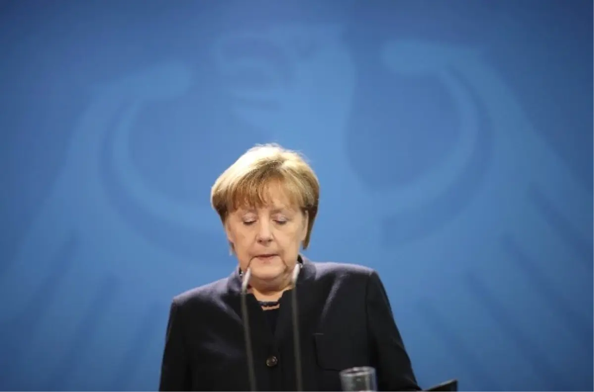 Merkel: "Terörle Yaşamak İstemiyoruz"