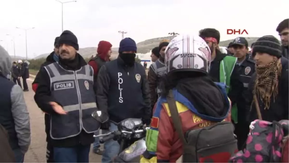 Reyhanlı Sınırda Çinli ve Polisin Diyalogu Güldürdü