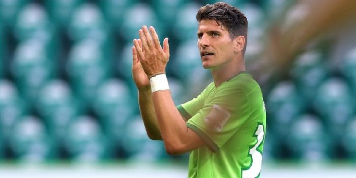 Wolfsburg Gomez\'i Yolluyor!