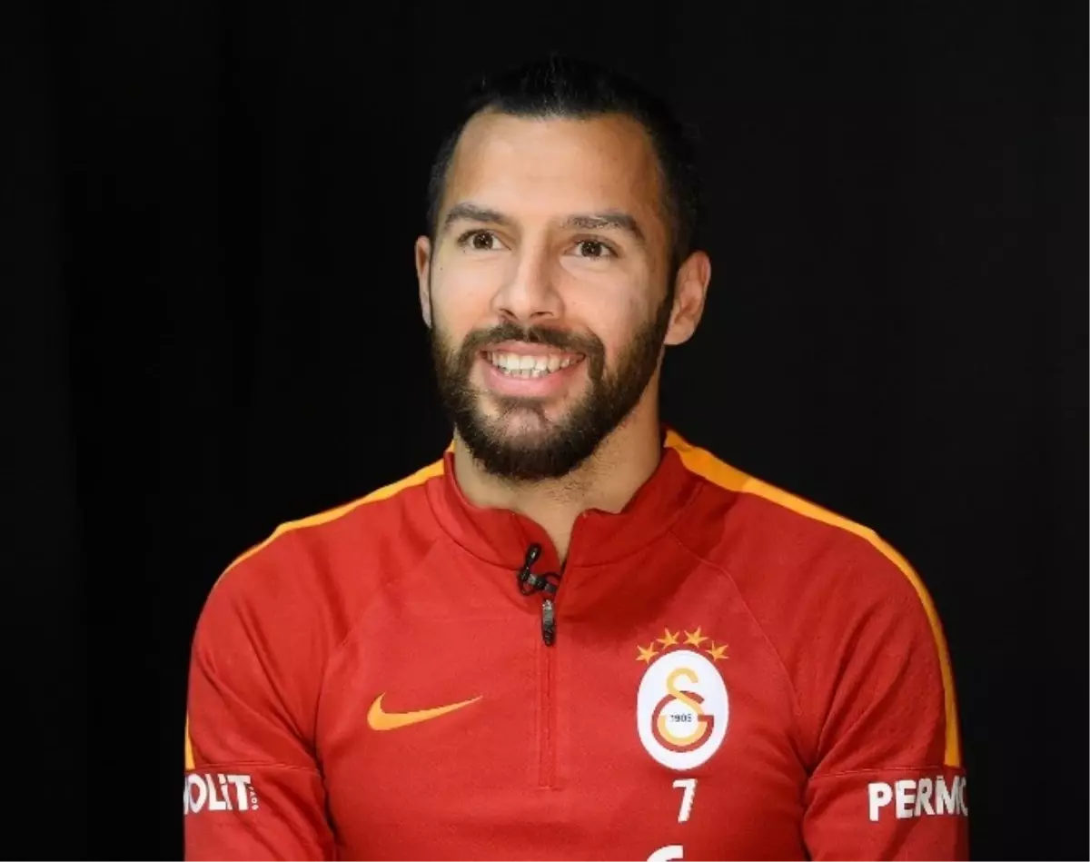 Yasin Öztekin: "Galatasaray\'a Geldiğim İçin Mutluyum"