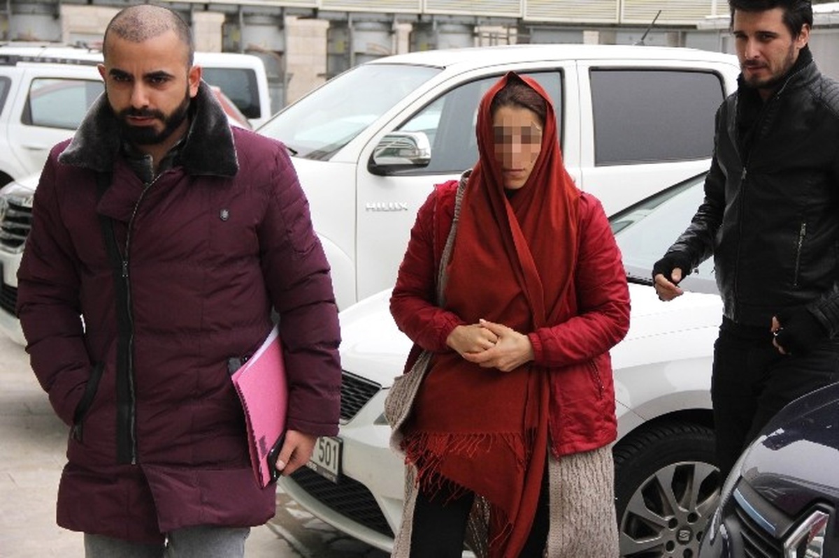 Yolcu Otobüsünde Kaçak Sigarayla Yakalanan Kadın Gözaltına Alındı