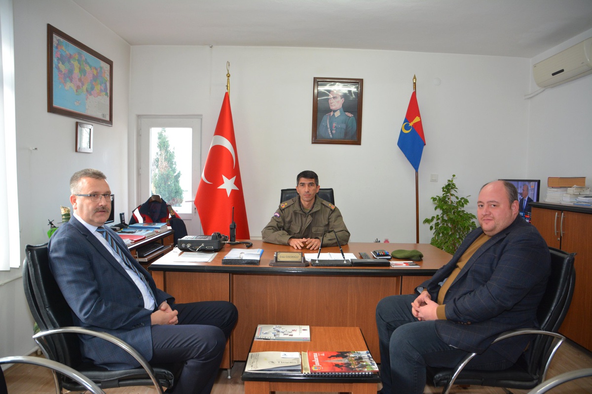 Ali Özkan\'dan Garnizon Komutanlığına Taziye Ziyareti