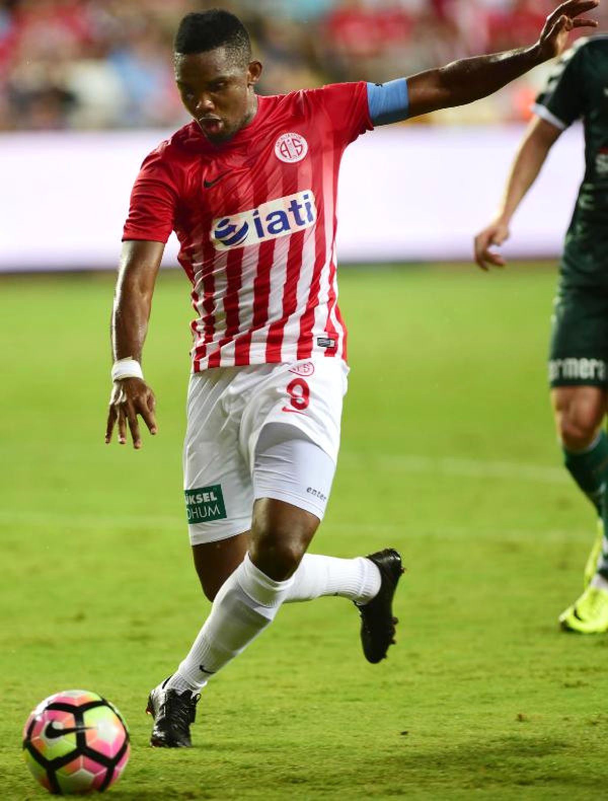 Antalyaspor\'dan Eto\'o ile Serdar \'Yıldızlar Karması\'nda