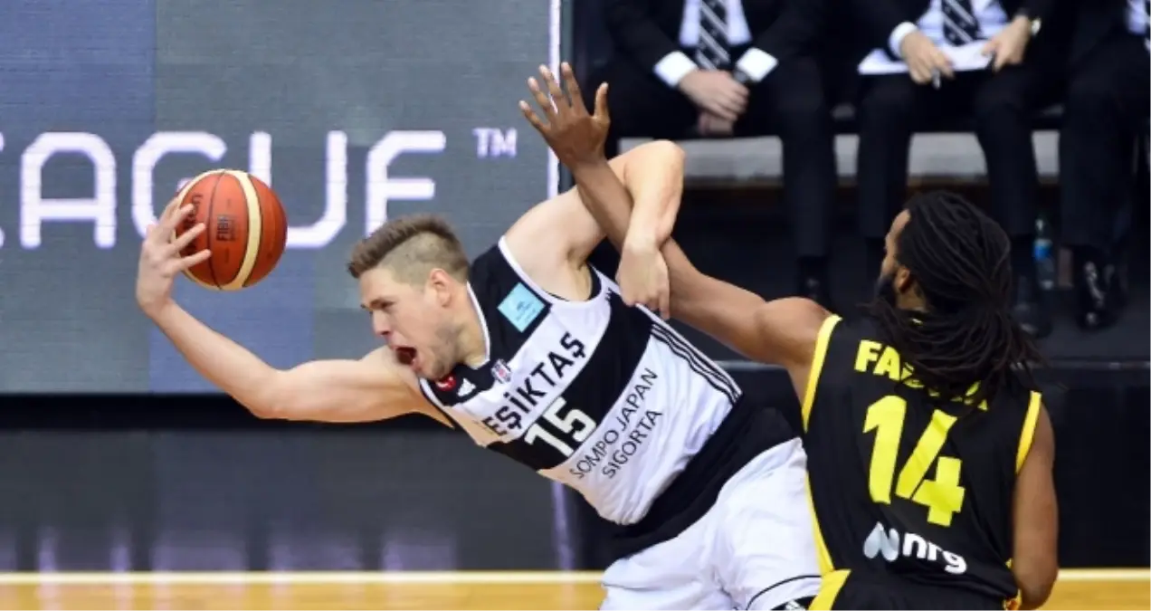 Beşiktaş Sompo Japan - Aek Athens: 82-68