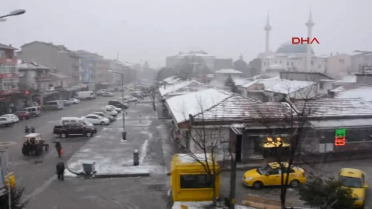 Çanakkale - Yenice\'de Kar Yağışı Nedeniyle Taşımalı Eğitime Ara Verildi