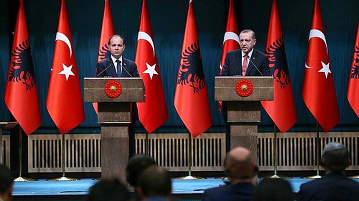 Cumhurbaşkanı Recep Tayyip Erdoğan, Arnavutluk Cumhurbaşkanı Bujar Nishani Ile Bir Araya Geldi