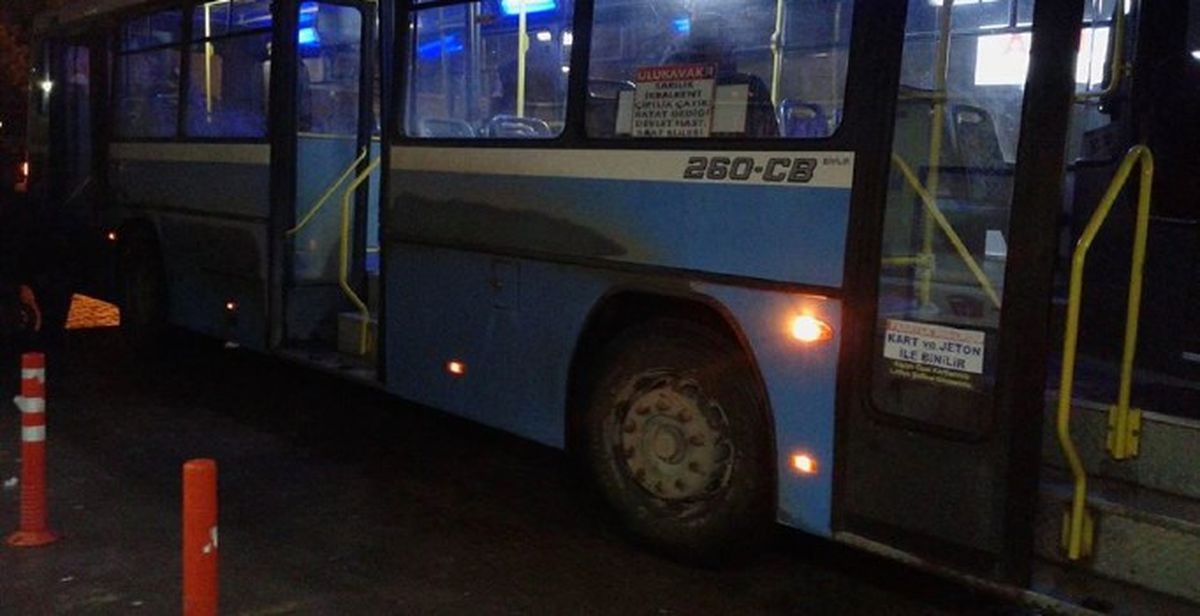 Dha Yurt;bayılan Üniversite Öğrencisi, Hastaneye Halk Otobüsü ile Getirildi