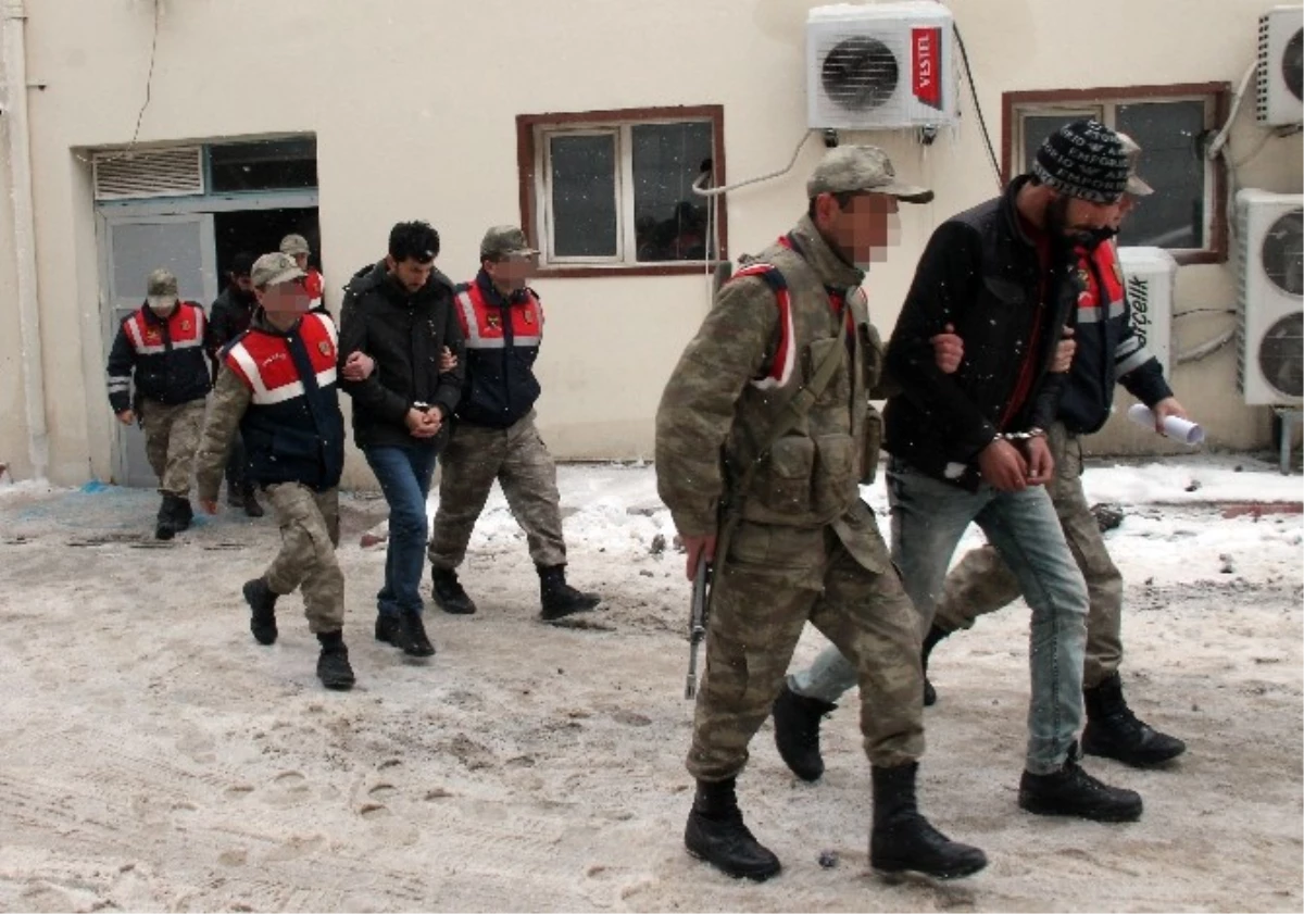 Elazığ\'da Terör Operasyonu: 5 Gözaltı