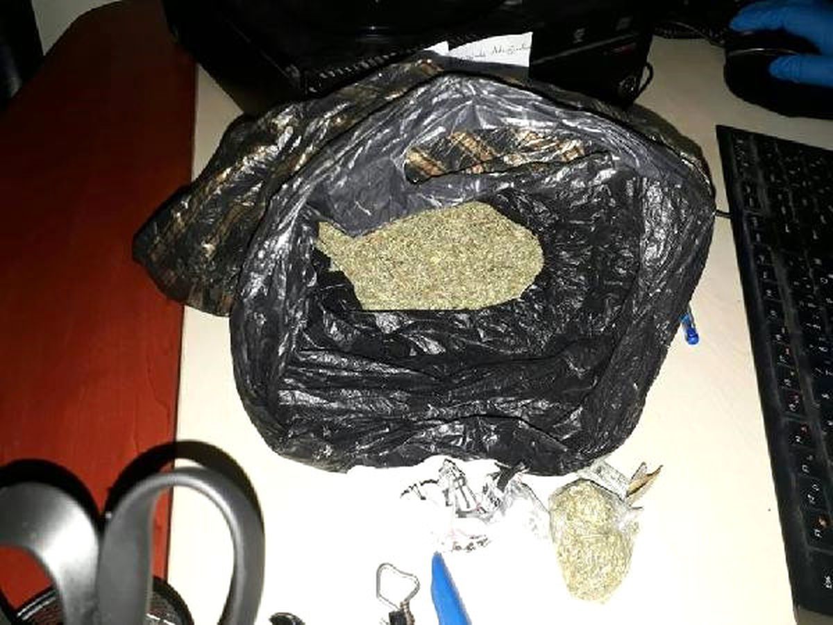 İki Yolcunun Üzerinden Uyuşturucu Çıktı