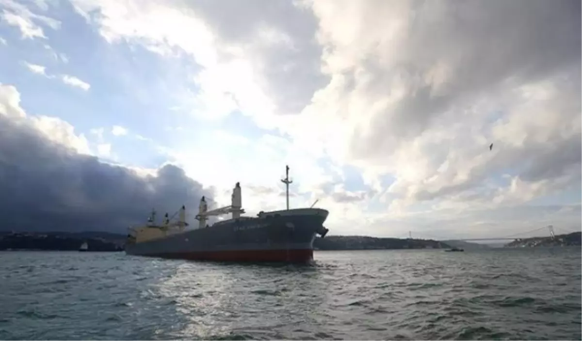 İstanbul Boğazı 4 Saat Trafiğe Kapatılacak