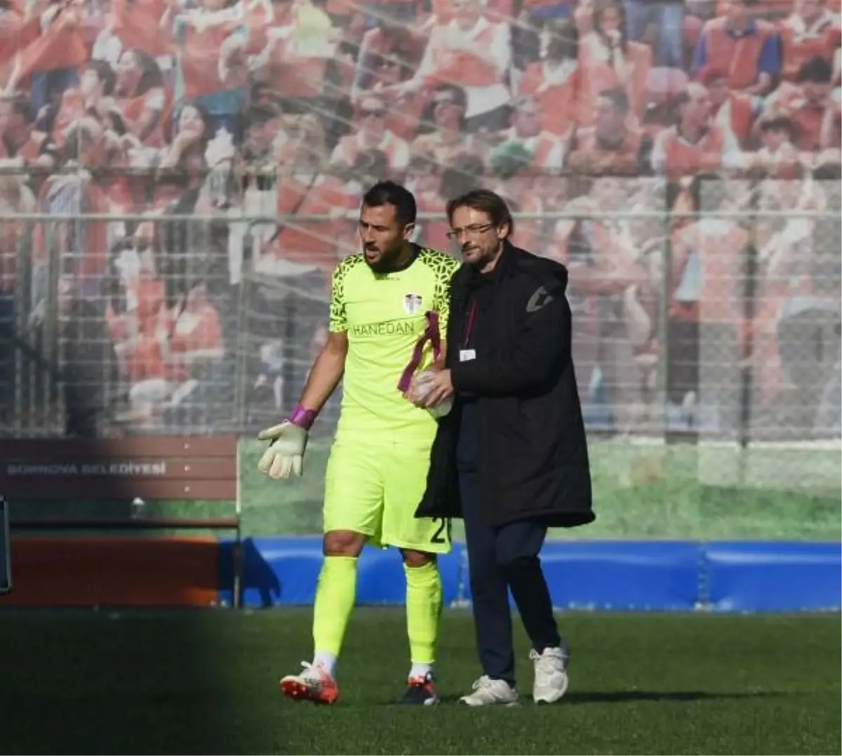 Manisaspor\'un Kalecisi İsmail\'den Büyük Fedekarlık